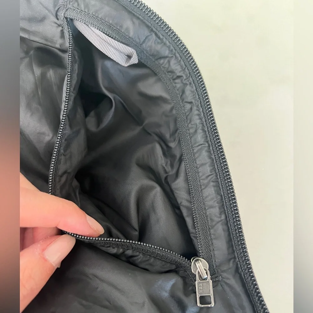 Patagonia Women's Black Nano Puff Vest - Picture 9 of 11